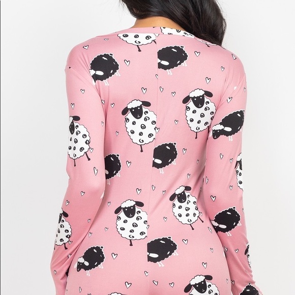 Sheep Print V-neck Button Romper - Picture 5 of 5